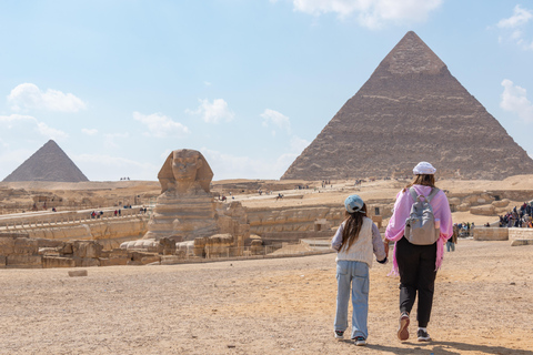 Caïro: Groots Egyptisch Museum, Piramides, Sfinx Tour &amp; LunchPrivé rondleiding met lunch