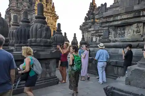 Yogyakarta: Borobudur & Prambanan Private Day Trip