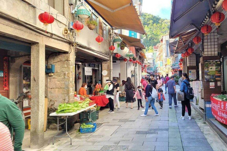 From Taipei: Thousand Island Lake & Pinglin Tea Tour