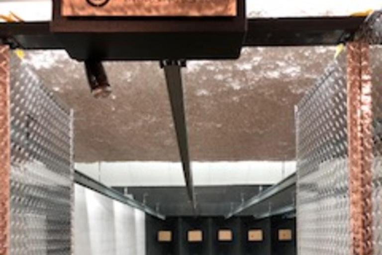 Le Lake Highlands Shooting Center est un champ de tir intérieur :