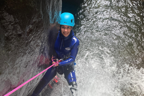 Madeira: Seixal Canyoning Level 3 Adventure