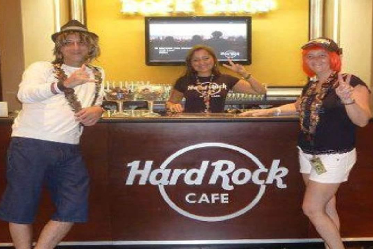 Punta Cana: Shopping Tour with Tastings and Pickup