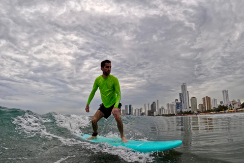 Cartagena: Surf Lesson with private coach Cartagena: paddle Lesson with private coach