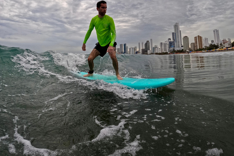 Cartagena: Surf Lesson with private coach Cartagena: paddle Lesson with private coach