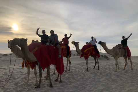 Safari na pustyni w Doha: walenie w wydmy, przejażdżka na wielbłądzie, morze śródlądoweSafari na pustyni w Doha: walenie w wydmy/przejażdżka na wielbłądzie/wizyta w morzu śródlądowym