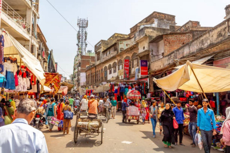 Shopping Tour of Old Delhi and New Delhi With Guide Shopping Tour With Professional Guide and Tuk-tuk Ride
