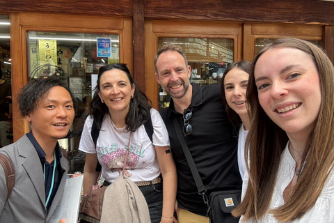 Tokyo: Fully Customizable Private Shopping Spree with Locals Tokyo: 2 Hour Private Customizable Tour with Pickup