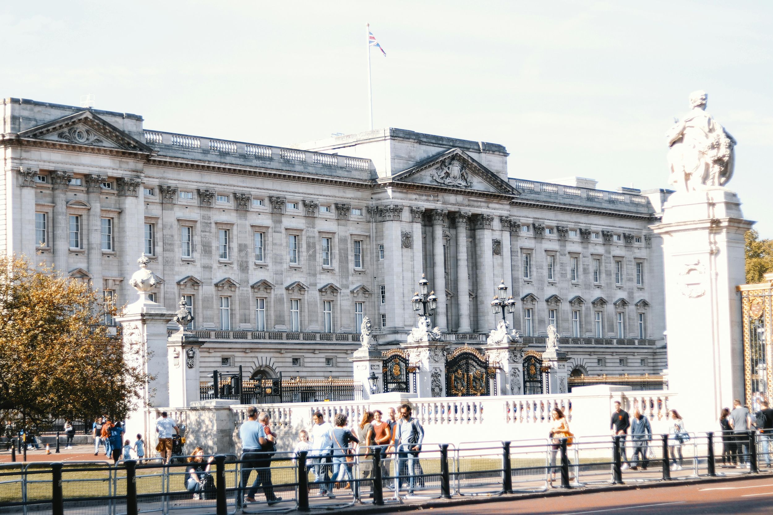 London Buckingham Palace & Westminster Guided Walking Tour