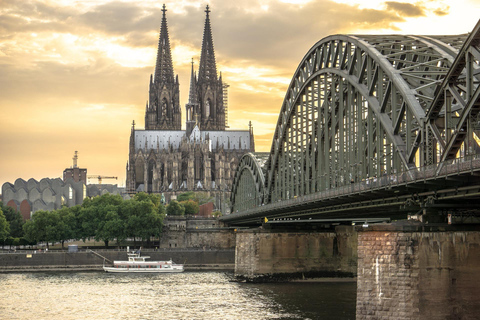 Från Amsterdam: Dagsutflykt till Antwerpen och Köln