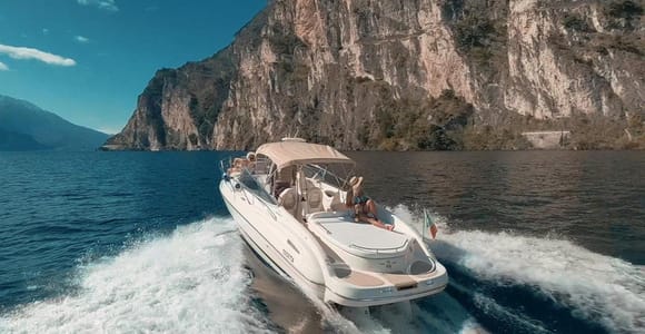 Riva del Garda: Private Lake Garda Speedboat Tour & Prosecco