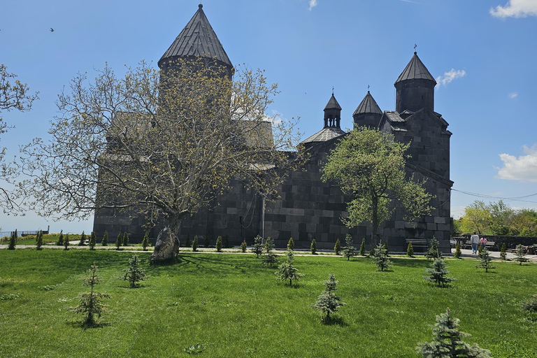 Yerevan: Mount Aragats, Orgov ROT54, & Tegher Monastery Tour