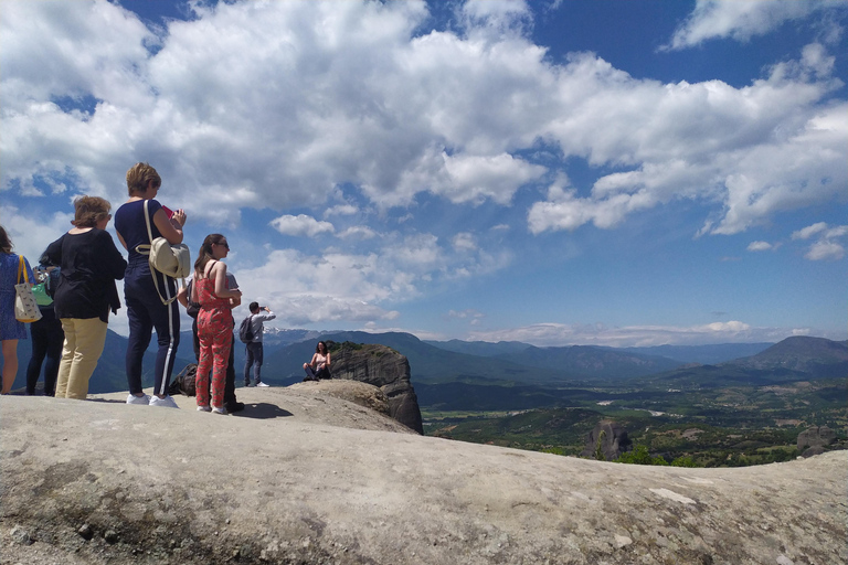 Thessaloniki: Meteora Day Trip with Monastery Visit