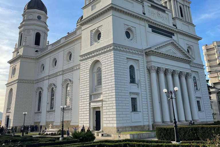 From Chișinău: Iași Guided Day Trip with Private Transport