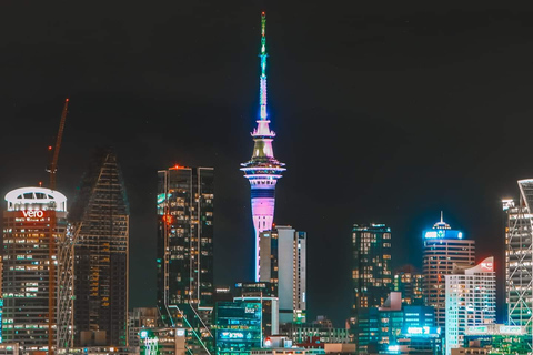 Auckland: Tour noturno com piscina térmica e vista para o pôr do sol