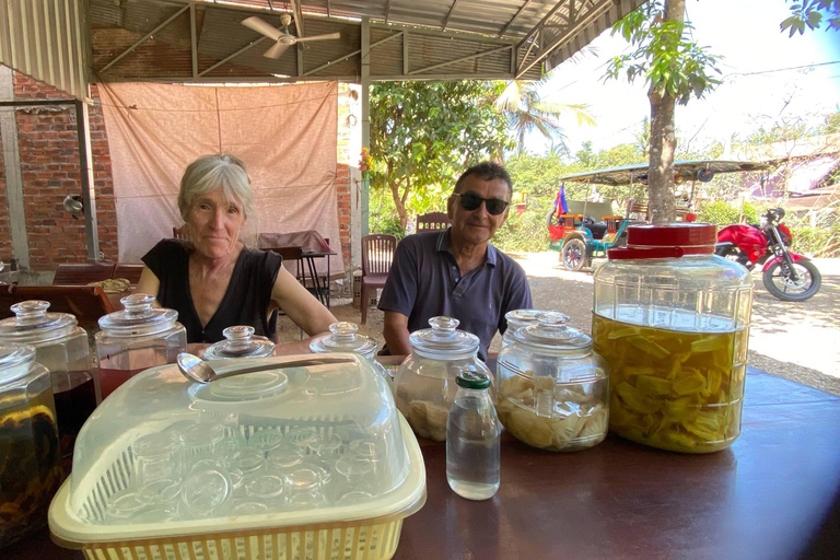 Battambang: Full-Day Tour with Hotel Pickup