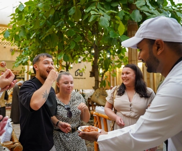 Old Town, Souks, Street Food, Guided Tour & Abra Ride