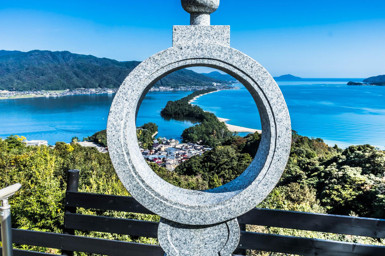 Osaka : Kyoto en bord de mer avec Amanohashidate et Ine no FunayaExcursion en groupe à Kyoto By The Sea, rendez-vous à Tsurutontan Soemoncho