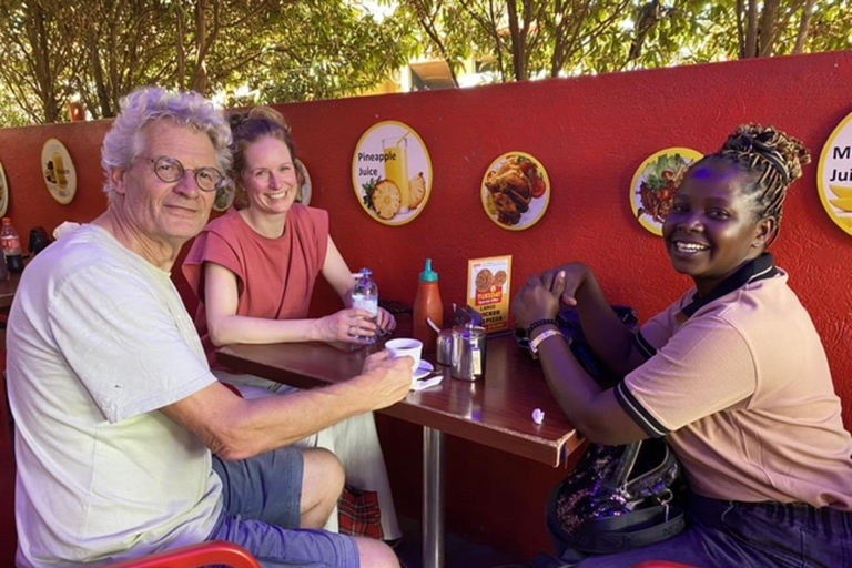 Kampala: Guided Food Tour with Local Drinks and Snacks