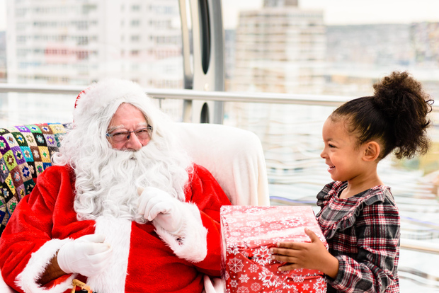 Brighton i360: Upplevelsen av jultomten i skyn