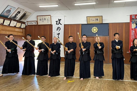 Nagoya: Experiência de prática do Samurai KendoPratique Kendo, uma experiência genuína de samurai em Nagoya