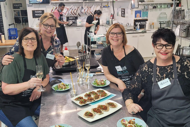 Brisbane: Spanish Tapas and Paella Cooking Class with Meal