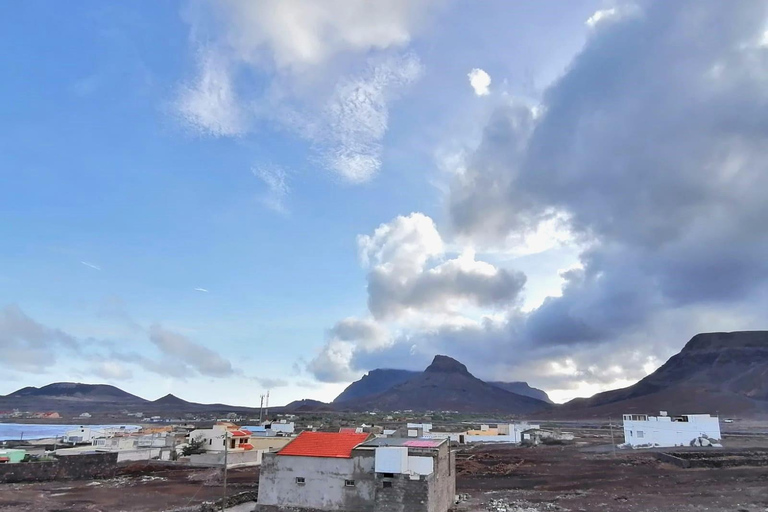 Sao Vicente: Baía das Gatas and Praia Grande Volcano Tour