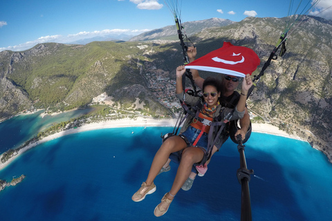 From Antalya: Fethiye Blue Lagoon with Lunch & Paragliding
