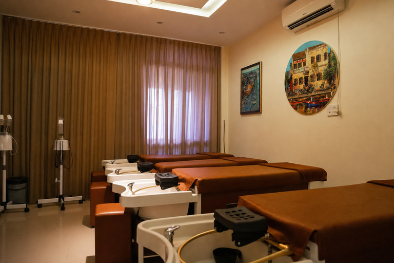 Da Nang: Premium Massage & Spa Treatments (Pickup Included) 90 Minutes Herbal Massage