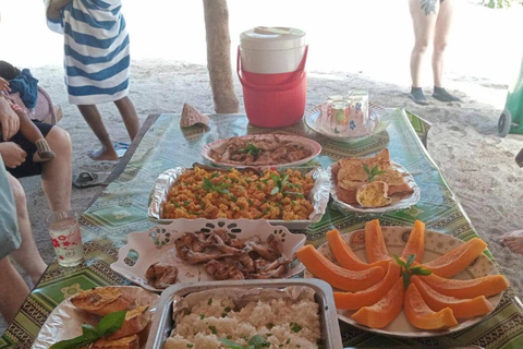 瓦努阿图：海龟与浮潜之旅（含午餐）瓦努阿图：海龟与浮潜之旅，含午餐