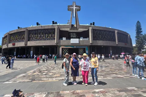 Mexico-Stad: Tour Basiliek van Guadalupe inclusief vervoer (kleine groepen)