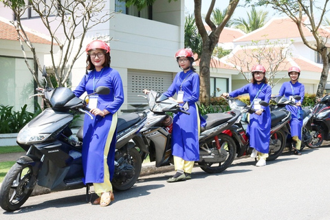 Da Nang : Visite privée de la ville en scooter avec une cavalière d'Ao dai