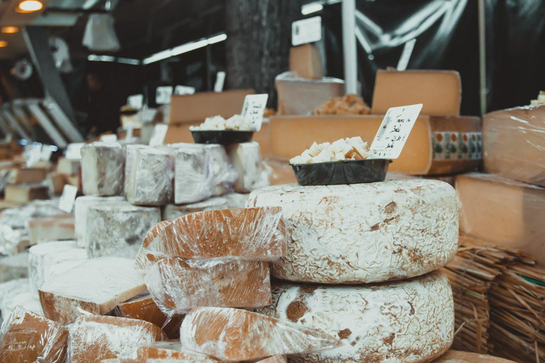 Tour a pie por Lyon y descubrimiento del mercado de alimentos