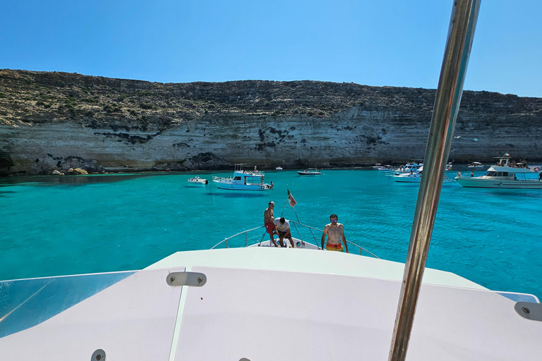 Lampedusa: Yacht excursion, swimming stops and typical lunch