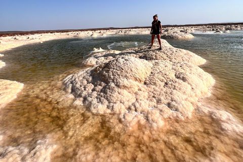 Semera: Depresja Danakil z górami Tigri Gheralta