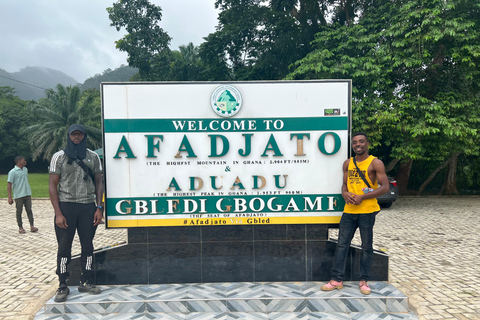 Ghana: 2-Day Monkey Sanctuary, Waterfall and Hiking Tour