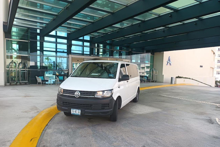 Akumal: Private Van Transfer to Valladolid