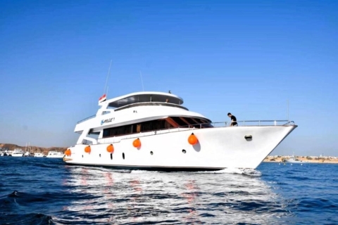 Sharm El Sheikh: Wycieczka łodzią na wyspę Tiran z prywatnym transferem
