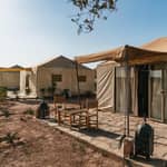 Marrakech: pernottamento nel deserto di Agafay con cena-spettacolo e piscina