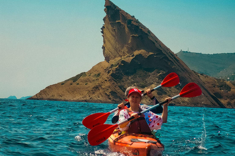 La Ciotat: Calanques National Park Guided Kayak Tour 3-Hour Half-Day Kayaking Tour