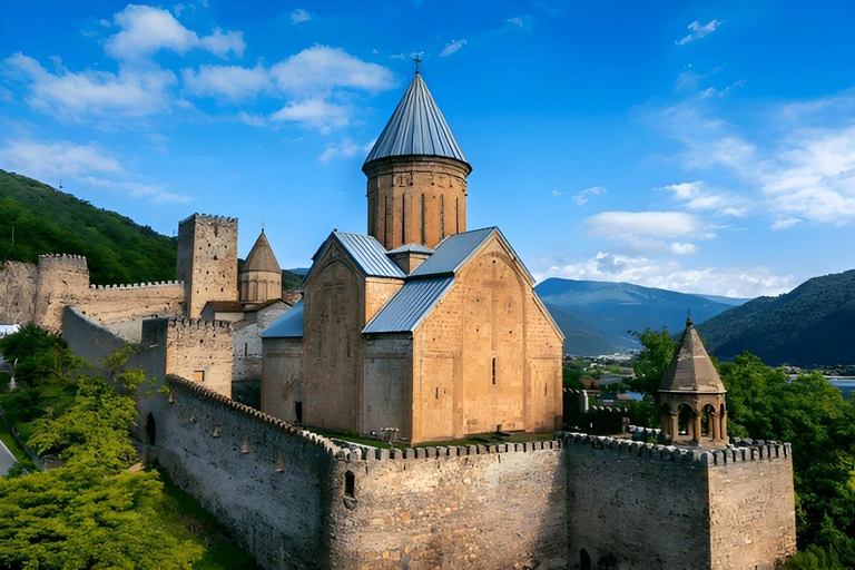 Tbilisi: Kazbegi Ananuri Zhinvali Gudauri Guided Day Trip