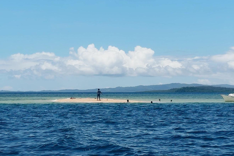Vanua Levu: Private Snorkeling Tour with Equipment & Drinks