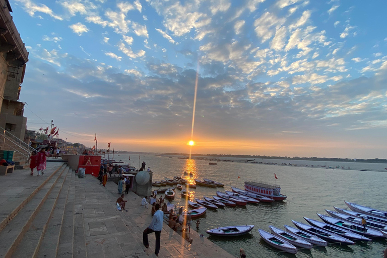 Kashi :: Heritage Walk into old city with morning boat ride