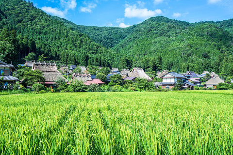 Vanuit Osaka: Ine Bay, Amanohashidate, Miyama Village 1-daagse tourVanuit Osaka: Ine Bay, Amanohashidate, Miyama Village dagtour