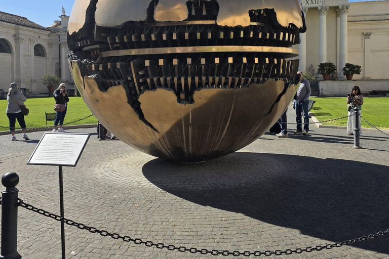 Rome: Vatican Museums and Sistine Chapel Evening Tour