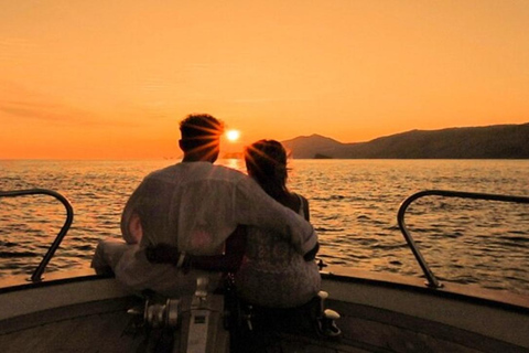 Mirissa: Sunset Cruise with Relaxing Evening Boat Tour 2 Hour - Exclusive Sunset Boat Tour