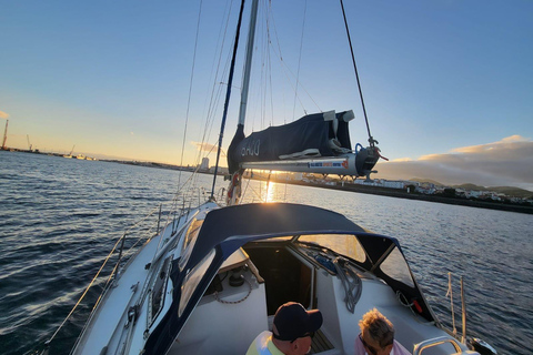 Tour privato in barca a vela al tramonto PDL