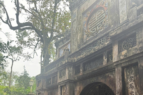 Hue: Buddhist Tour with Cooking Class and Meditation Buddhism tour in Hue with French speaking tour guide