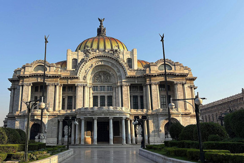 Mexico City: Guided walking tour through the Historic Center
