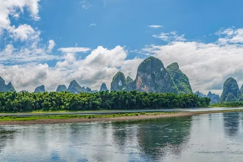 Guilin: 3-Day Tour with Li River Cruise & Yangshuo Single room supplement
