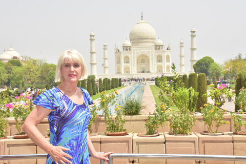 Delhi: 2-Day Private Delhi & Agra with Taj Mahal Tour by Car Private AC transport, 5-star accommodation tickets, & guide